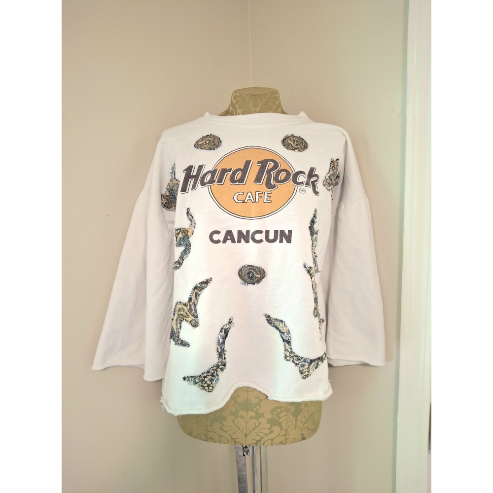 Vintage Hard Rock Cancun Repurposed Cropped Embroidered Sweatshirt XL